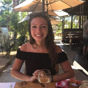 Meet your Posher, Dina